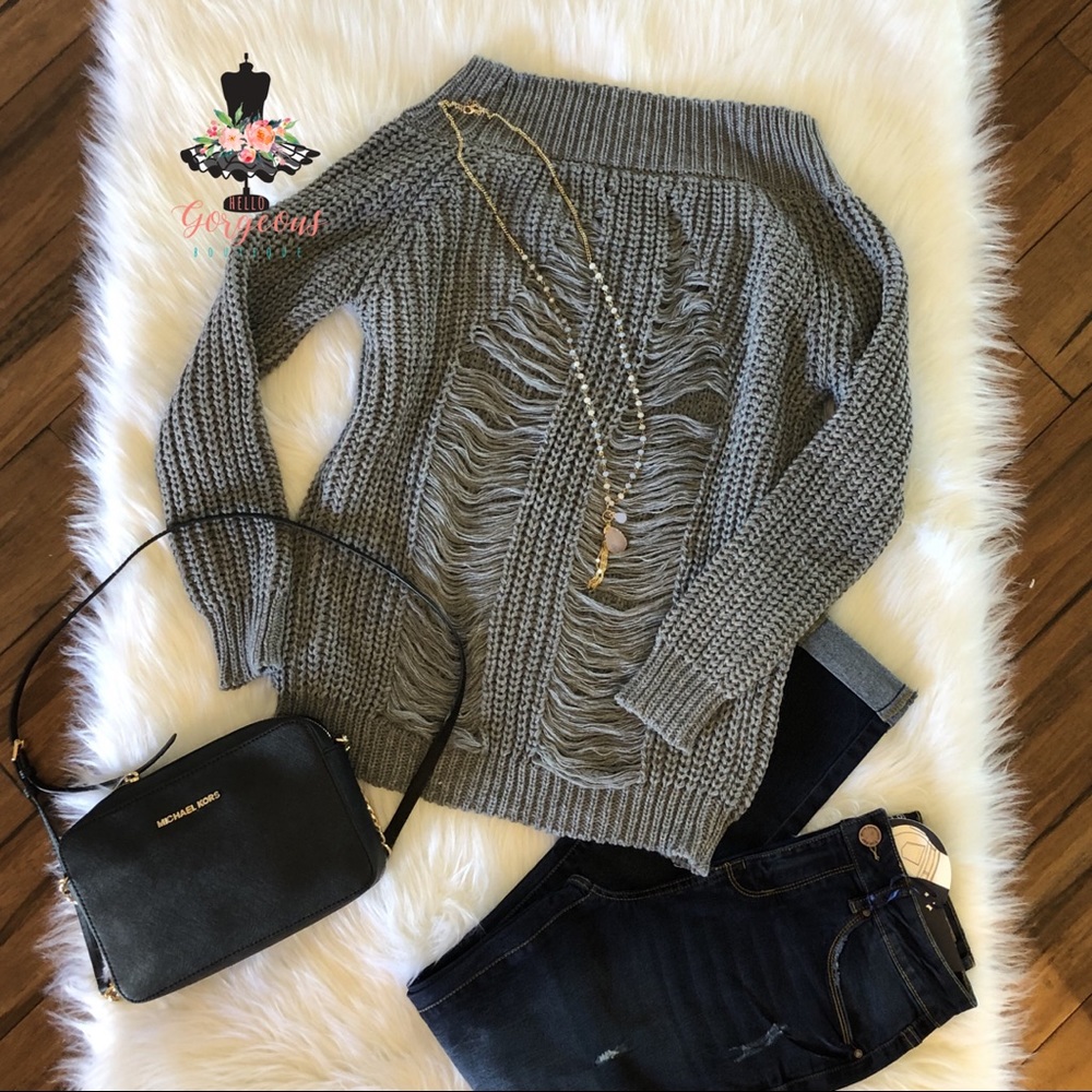 Distressed Back Sweater (Burgundy)